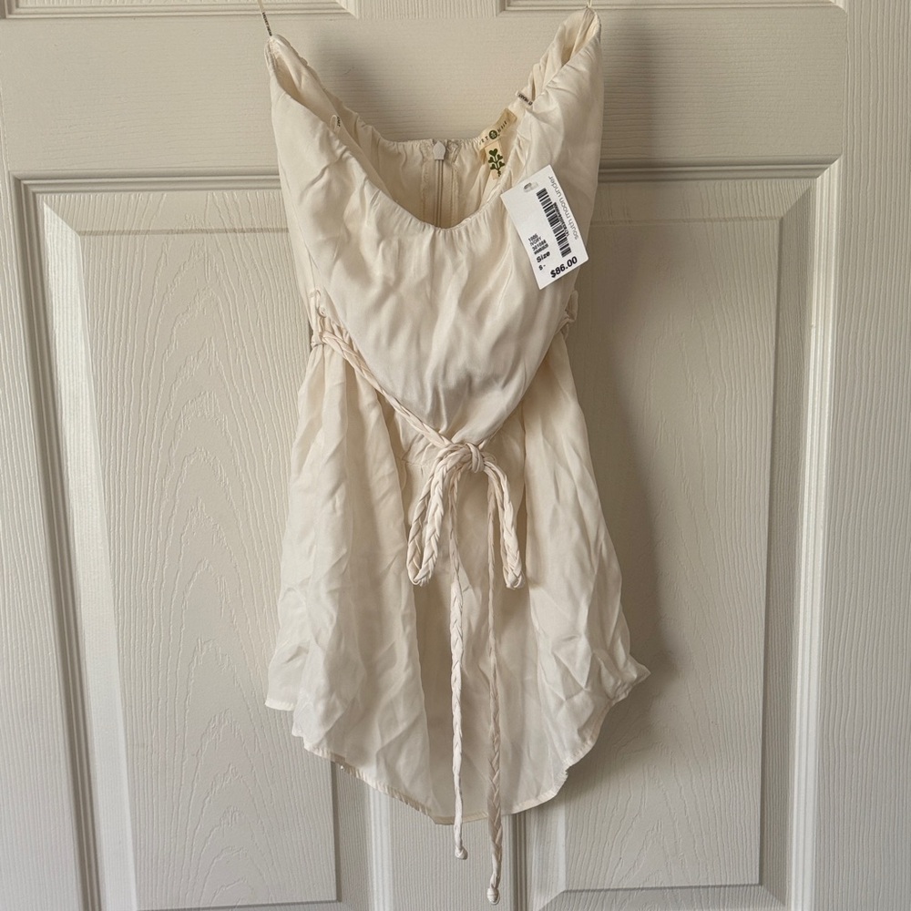 Velvet Heart Cream Strapless Top